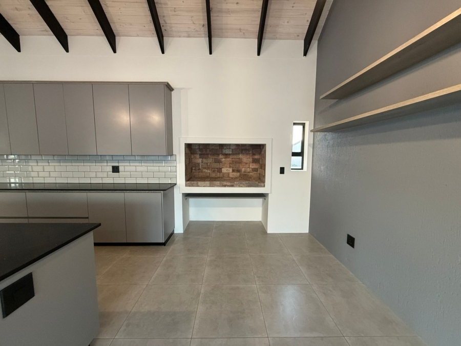 3 Bedroom Property for Sale in Country Club Western Cape